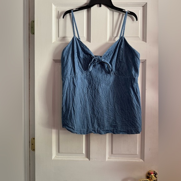Old Navy Chambray Top - Picture 1 of 4